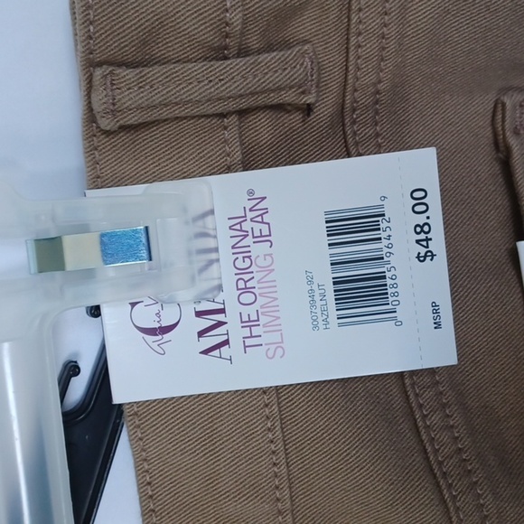 Gloria Vanderbilt Amanda Khaki jeans size 12P, slimming - Picture 5 of 6